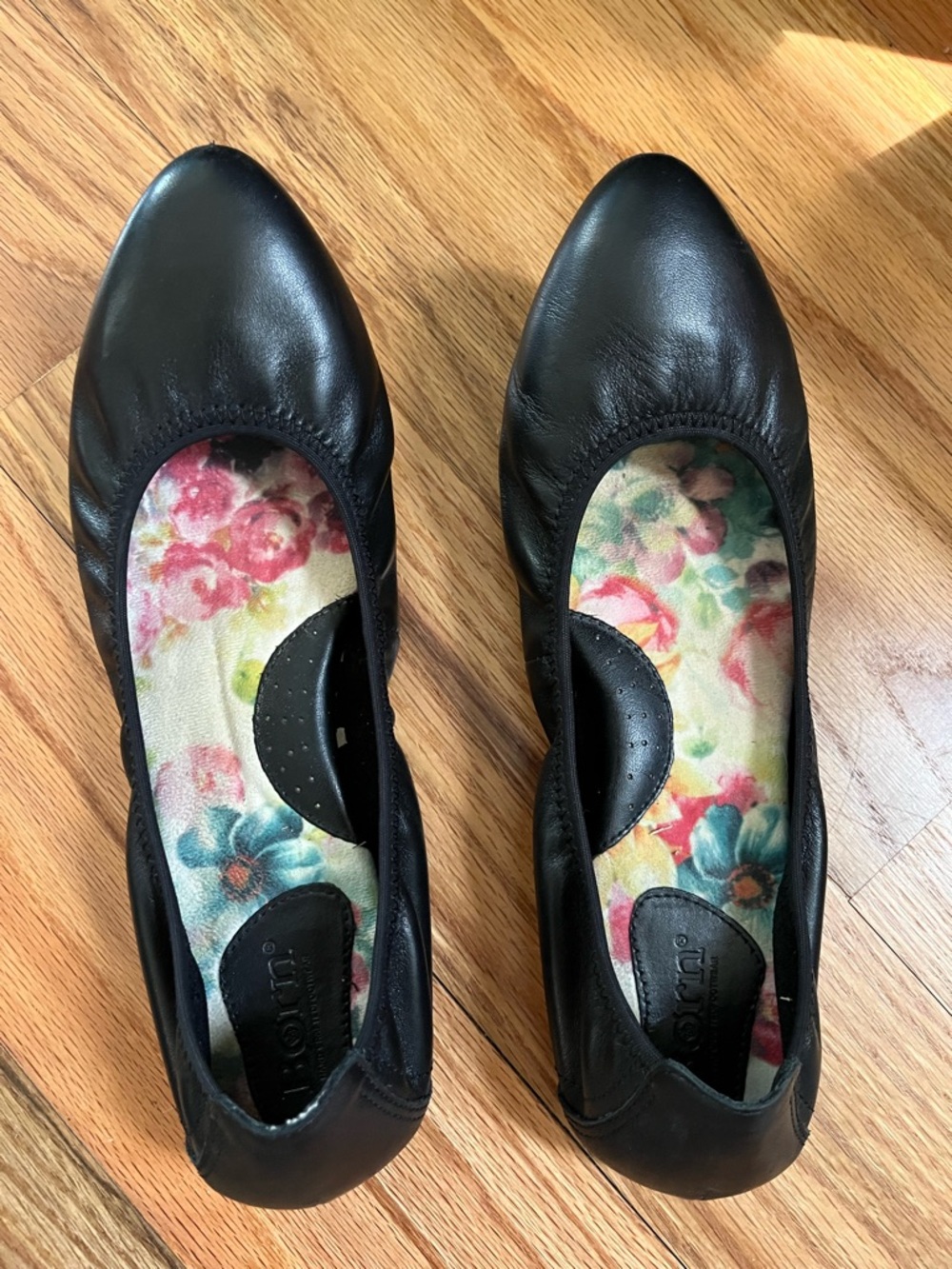 Børn almond toe black flats